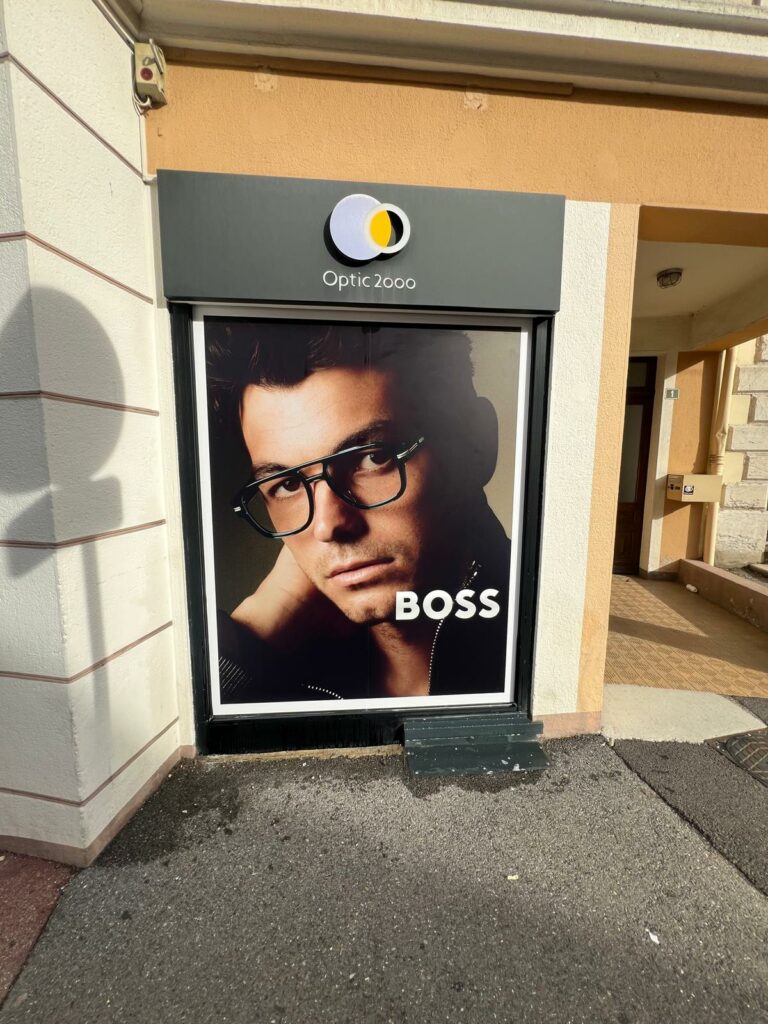 adhésif vitrine opticien optic 2000