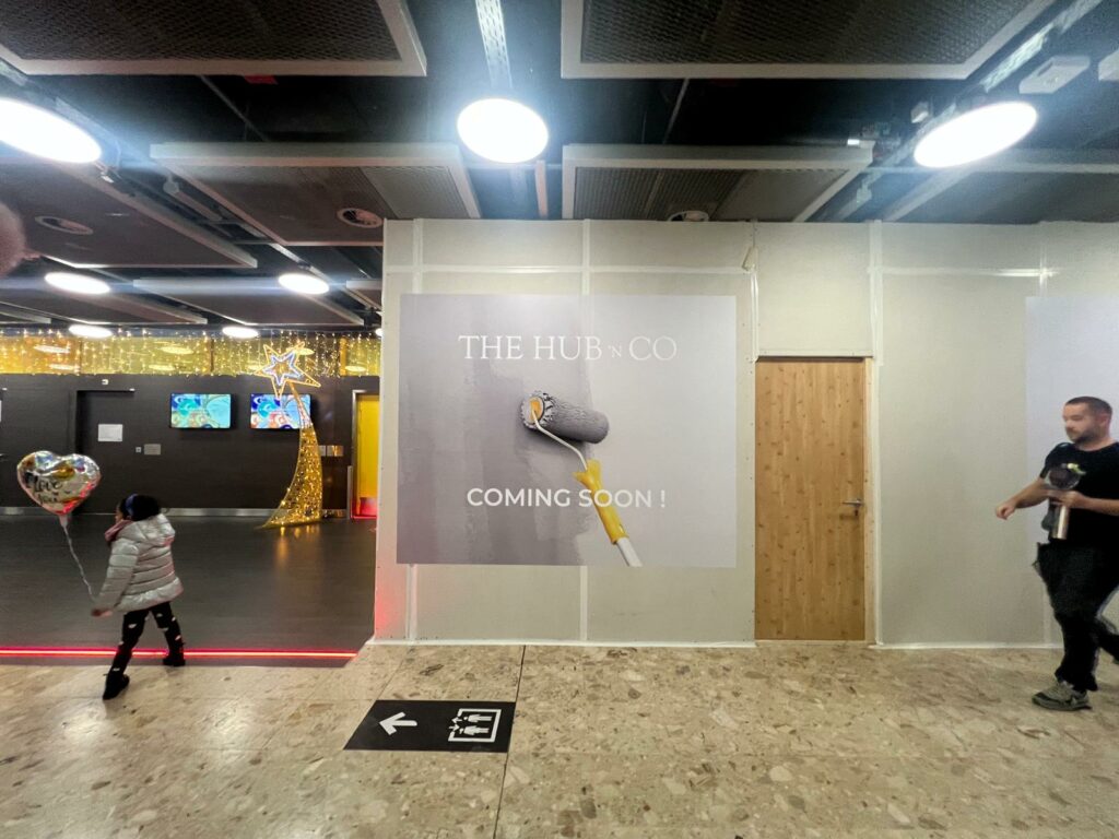 adhesif mural centre commercial communication ouverture