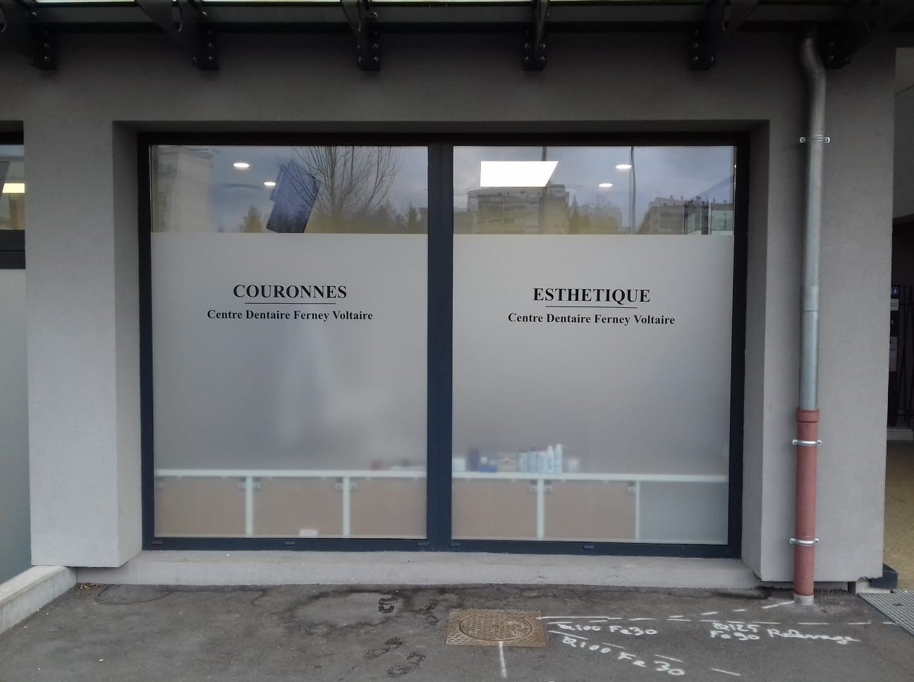 adhesif vitrine depoli