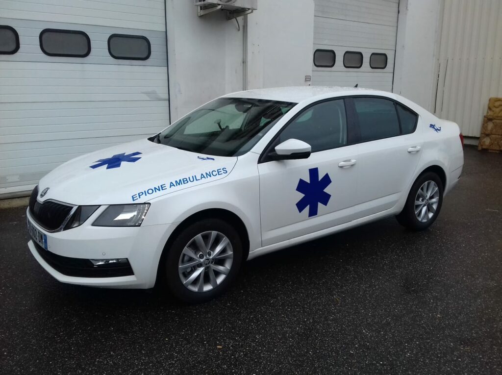 flocage voiture ambulance