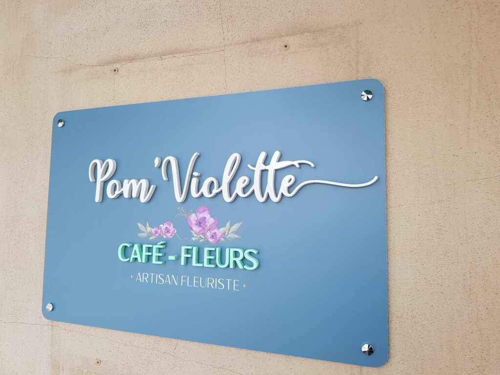 panneau pom violette